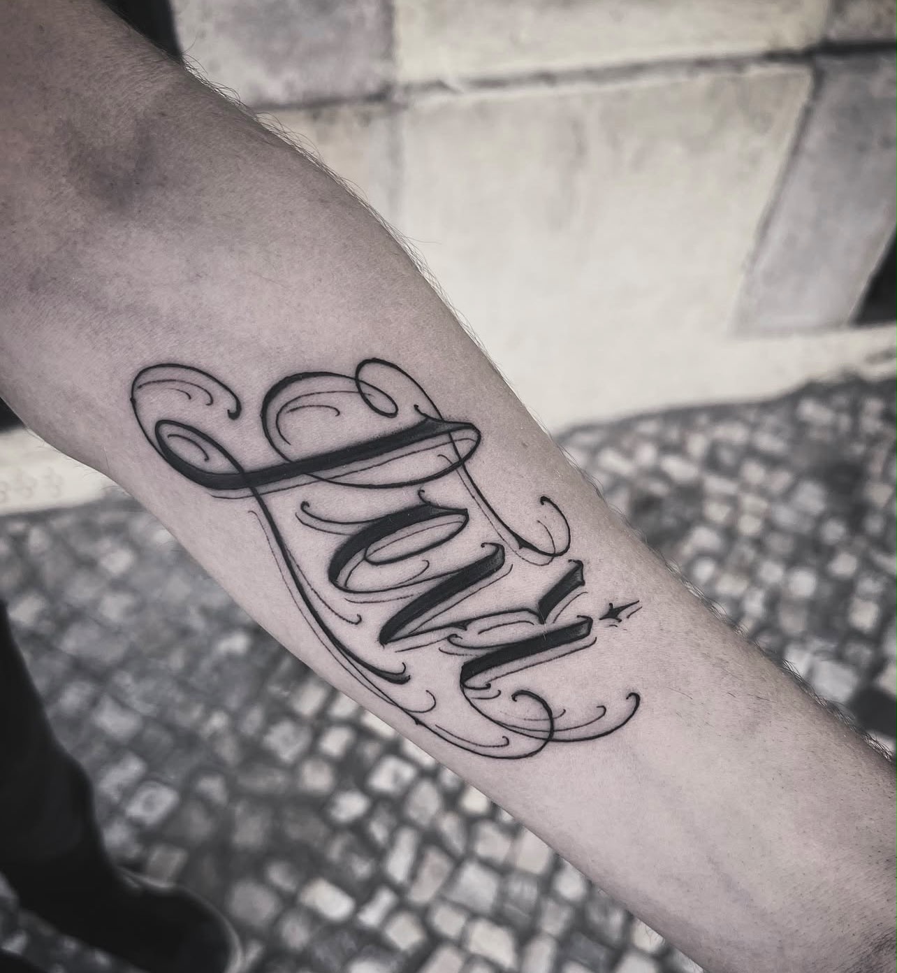 Okin - Lettering / Script